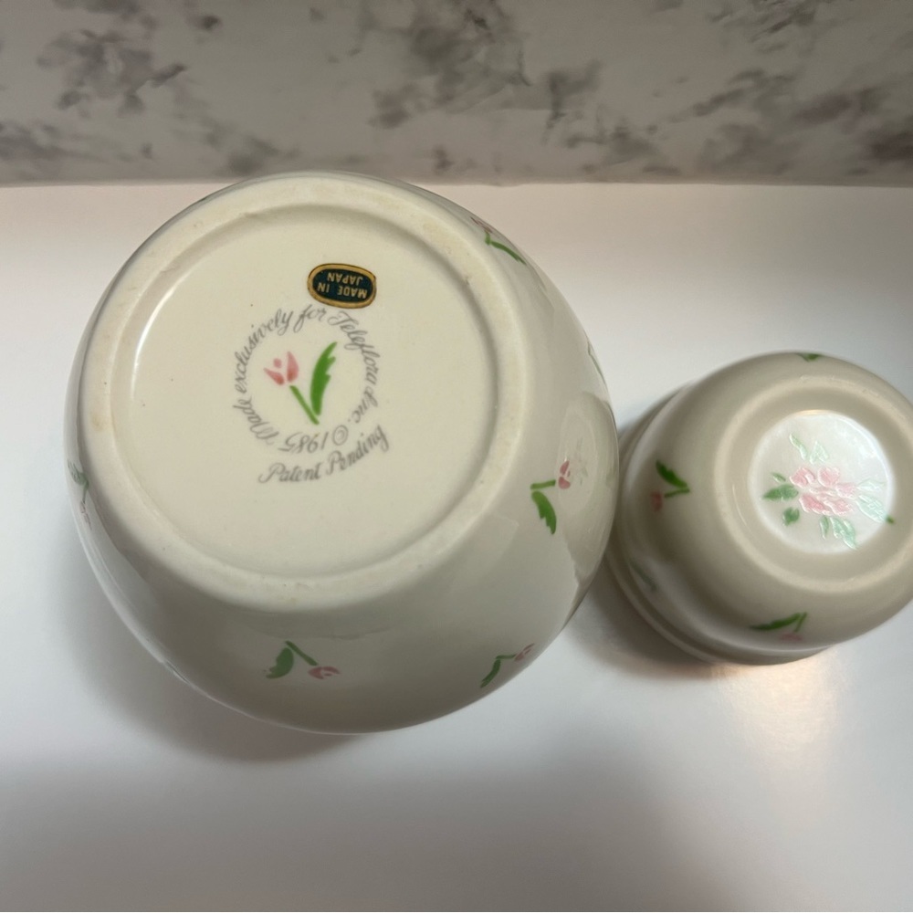 Vintage Teleflora Carafe - Picture 5 of 8